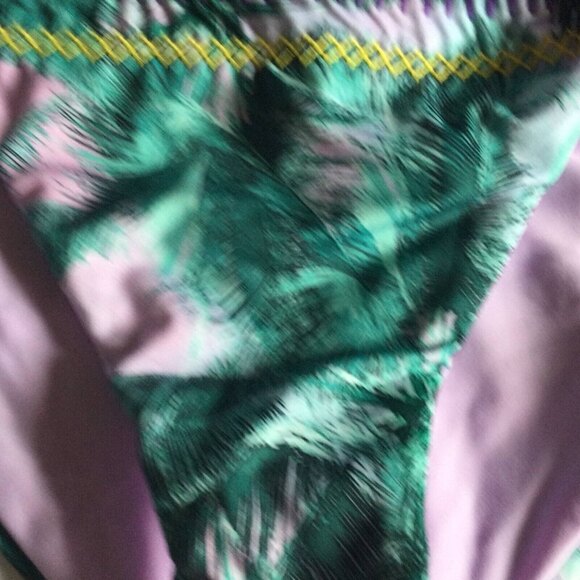 PilyQ Mai Tai Stitched Reversible Full Bikini Bottom Swimsuit Womens Medium NWT - Picture 2 of 10